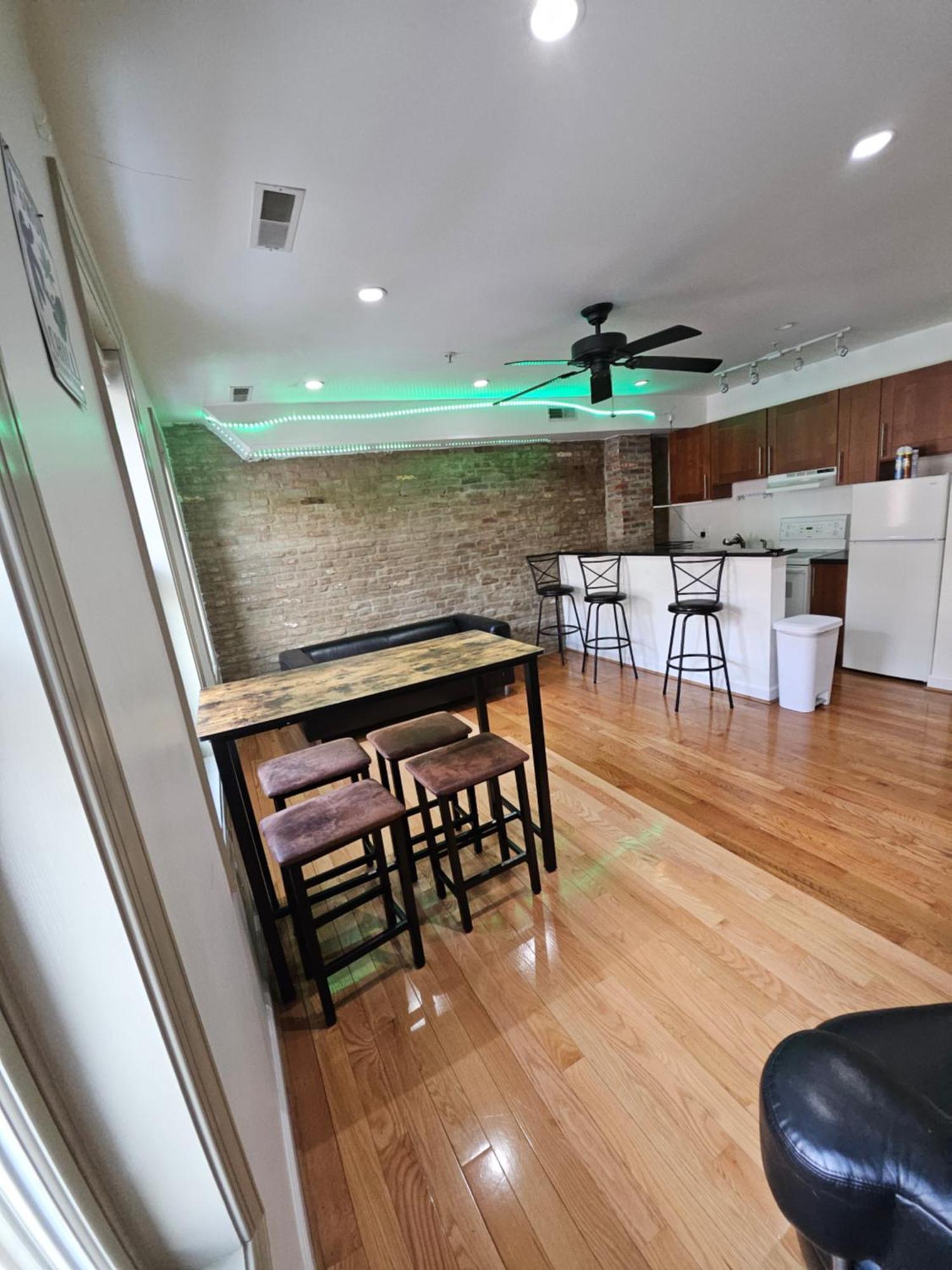 Dc Playhouse Bed And Breakfast Hotel Washington Exteriér fotografie