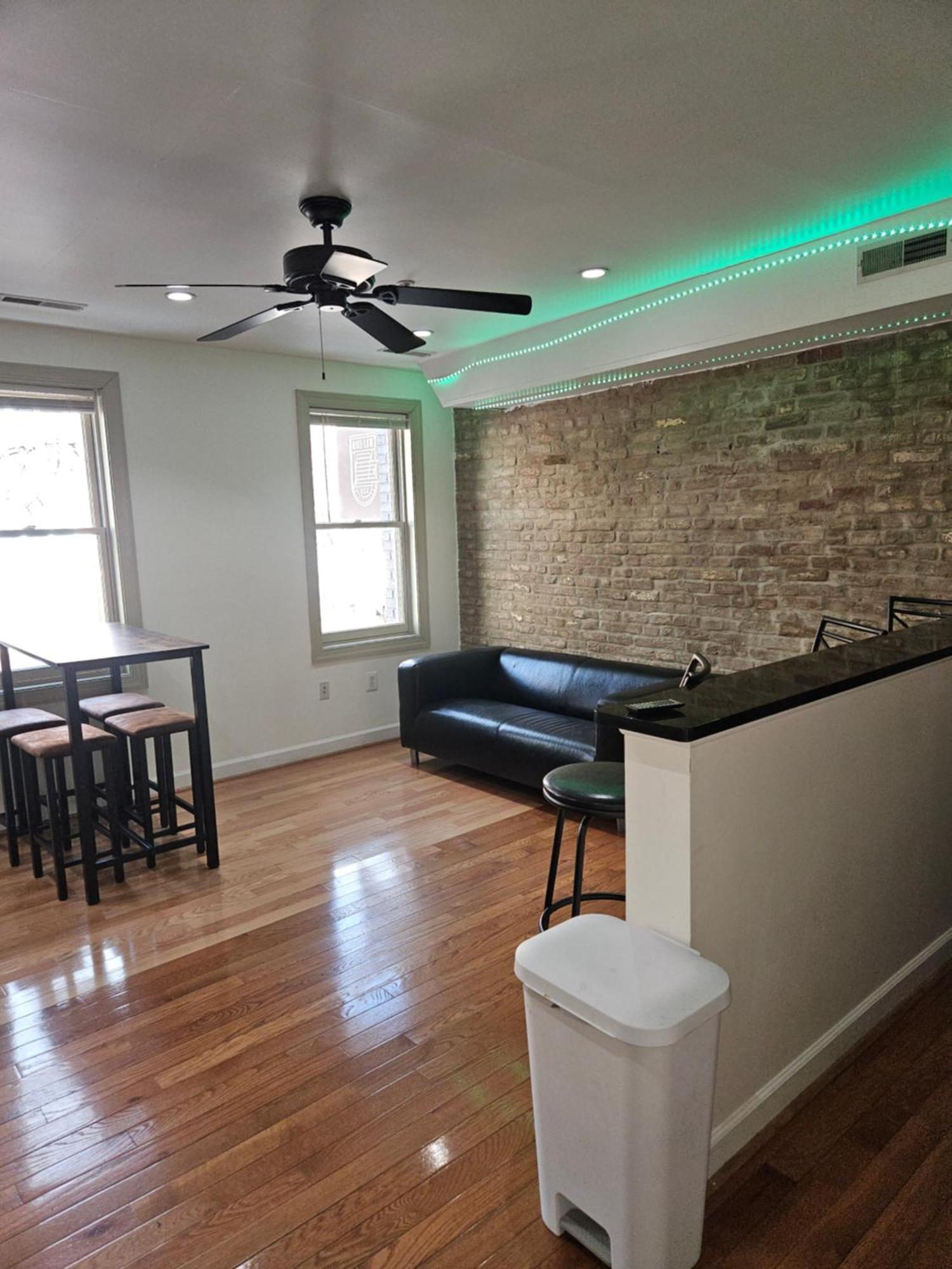 Dc Playhouse Bed And Breakfast Hotel Washington Exteriér fotografie